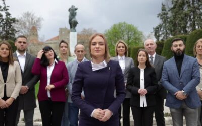 (ВИДЕО) ПОДРШКА ЗА МАРИН ЛЕ ПЕН – За победу оне Француске коју су наши дедови у молитвама помињали!