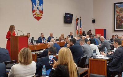 (ВИДЕО) ПРВО ОБРАЋАЊЕ У СКУПШТИНИ ГРАДА БЕОГРАДА!