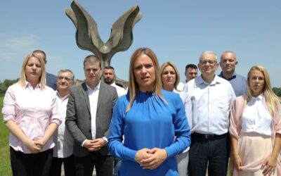 Реакција на забрану уласка хрватског посланика на територију Србије!