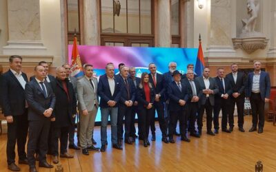 СОЛИДАРНИ И СЛОЖНИ БОРИЋЕМО СЕ ЗА ПРАВА СРБА У ЦРНОЈ ГОРИ!